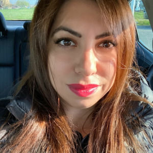 Meet your Posher, Tugba